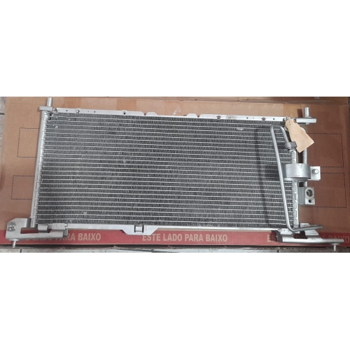 CONDENSADOR GM CORSA 95 ( COM MARCAS DE USO)