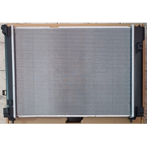 RADIADOR DE ÁGUA NISSAN MARCH VERSA 10 8 16V 2011 VALEO