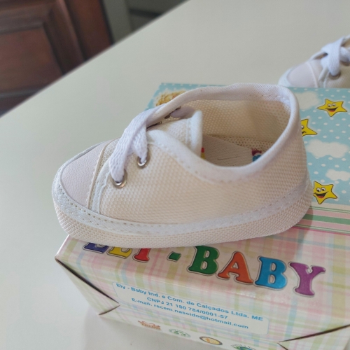 Sapatinhos ely sales baby