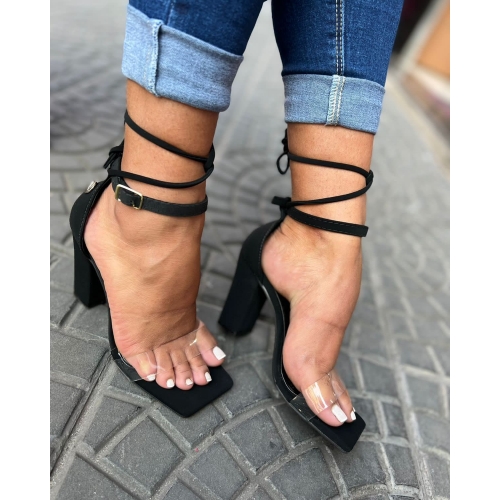 SANDÁLIA FIVELA E VIÉS